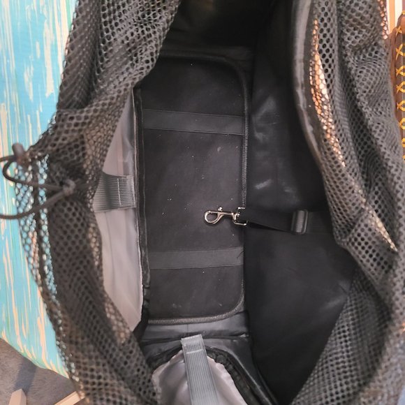 Tarovvoo Pet Carrier Sling for Medium Dogs, Small Dogs, and Large Cats Khaki - Picture 6 of 15